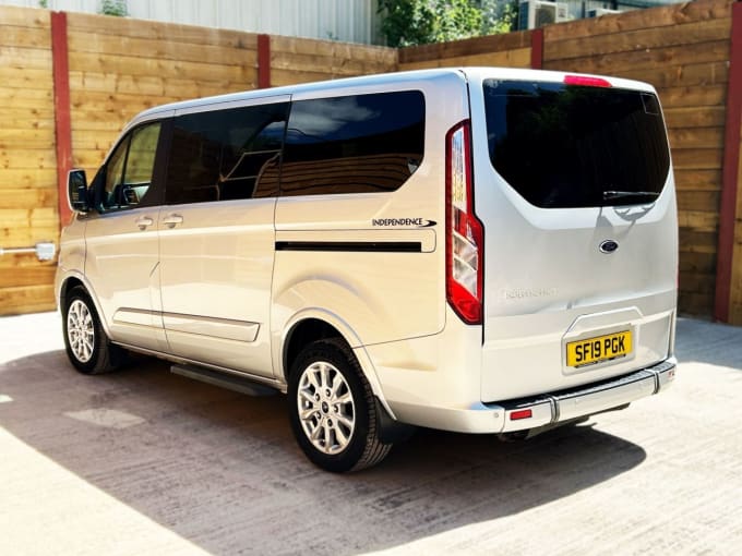 2025 Ford Tourneo Custom