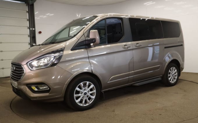 2025 Ford Tourneo Custom