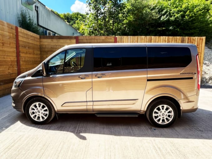 2025 Ford Tourneo Custom
