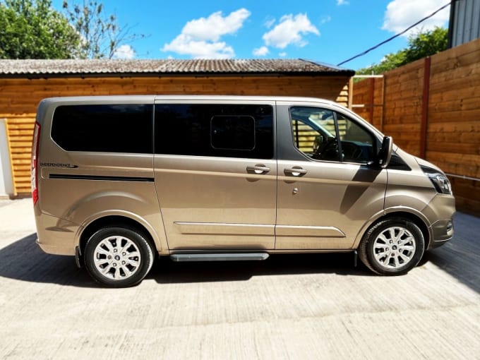 2025 Ford Tourneo Custom