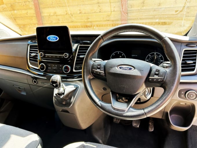 2025 Ford Tourneo Custom