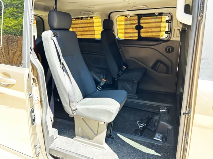 2025 Ford Tourneo Custom
