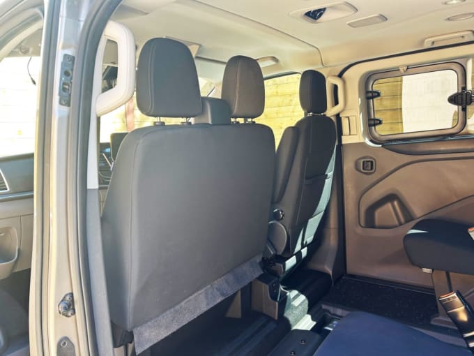 2025 Ford Tourneo Custom