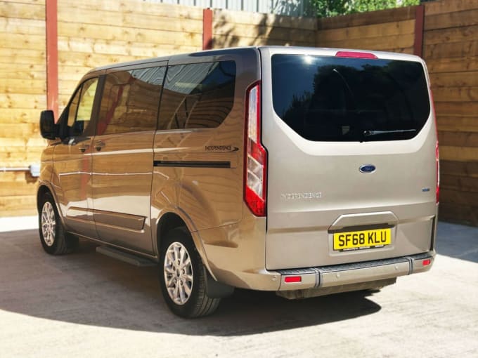 2025 Ford Tourneo Custom