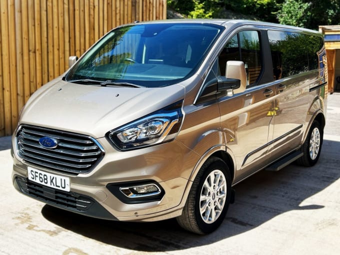 2025 Ford Tourneo Custom