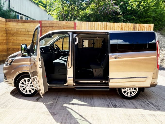 2025 Ford Tourneo Custom