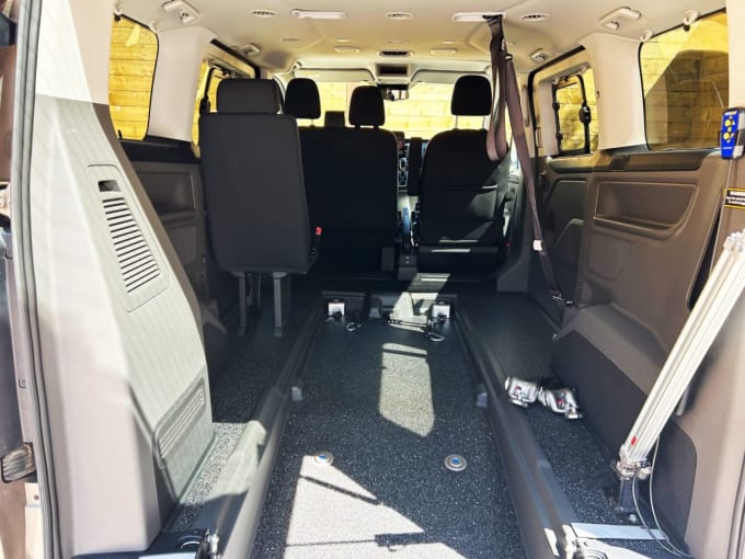 2025 Ford Tourneo Custom