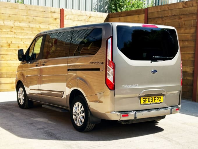 2025 Ford Tourneo Custom