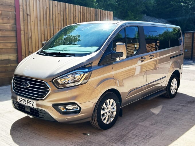 2025 Ford Tourneo Custom