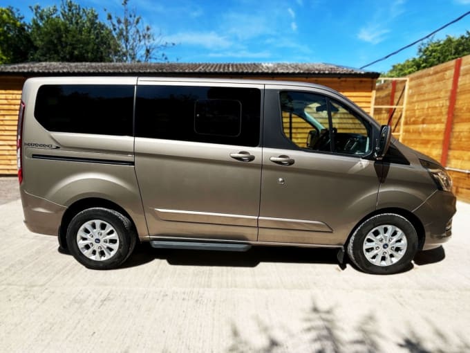 2025 Ford Tourneo Custom
