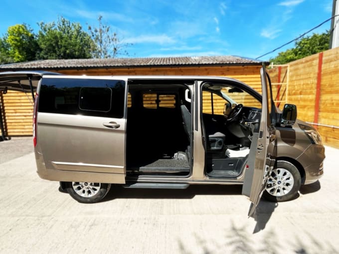 2025 Ford Tourneo Custom