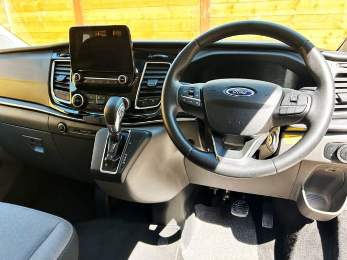 2025 Ford Tourneo Custom