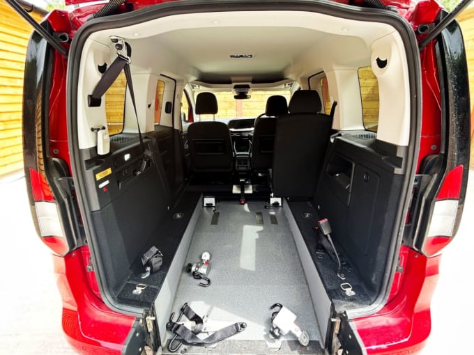 2025 Ford Tourneo Connect