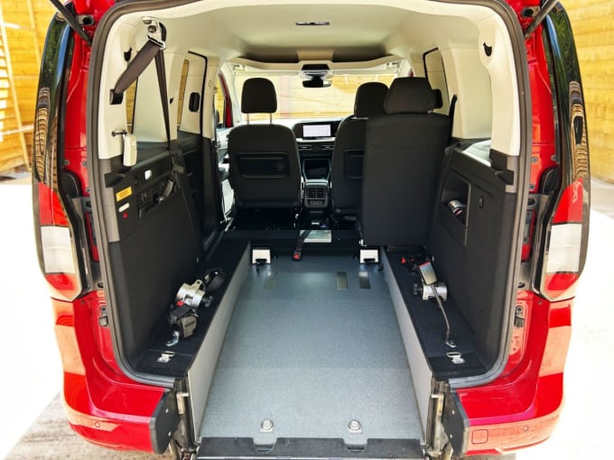 2025 Ford Tourneo Connect