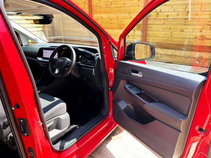 2025 Ford Tourneo Connect
