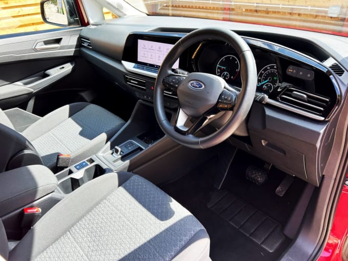 2025 Ford Tourneo Connect