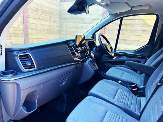2025 Ford Tourneo Custom