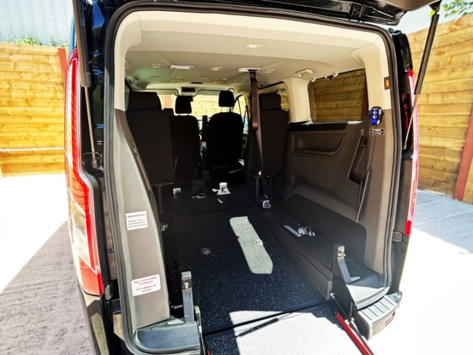 2025 Ford Tourneo Custom