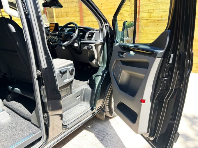 2025 Ford Tourneo Custom