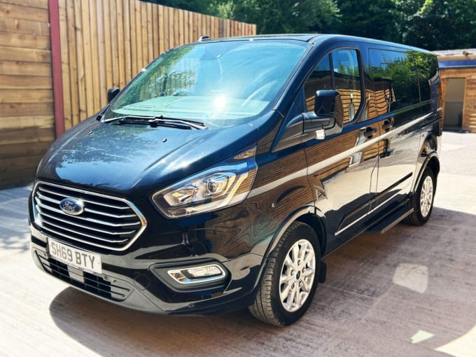 2025 Ford Tourneo Custom