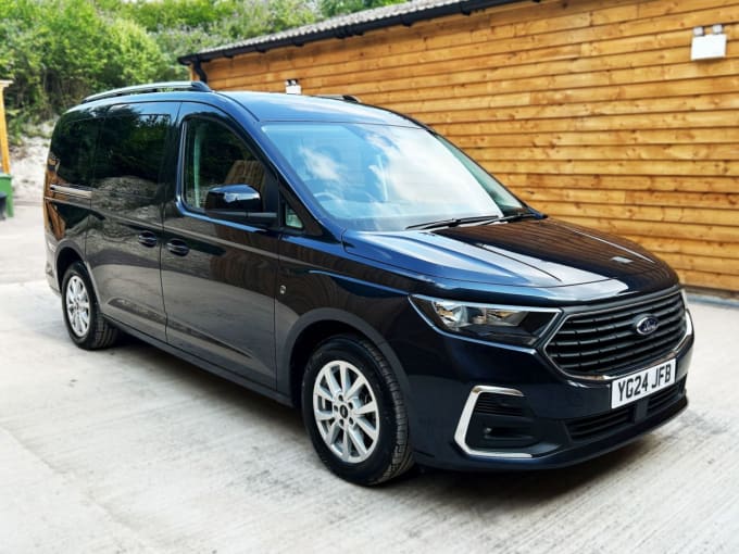 2025 Ford Grand Tourneo Connect