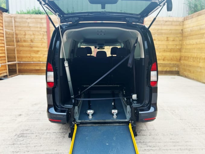 2025 Ford Grand Tourneo Connect