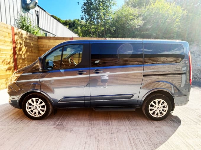 2025 Ford Tourneo Custom