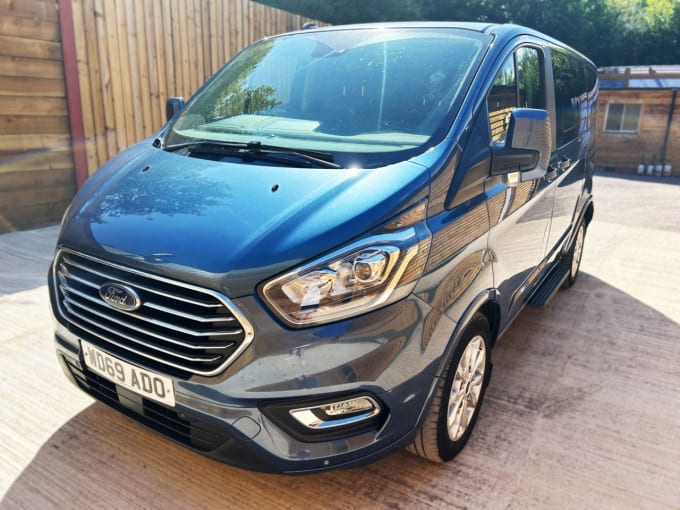 2025 Ford Tourneo Custom