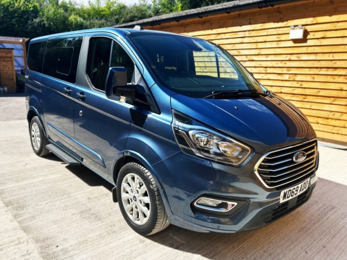 2025 Ford Tourneo Custom