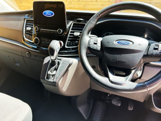 2025 Ford Tourneo Custom