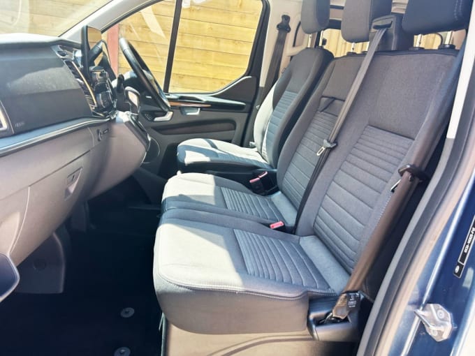 2025 Ford Tourneo Custom