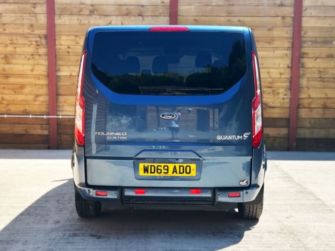 2025 Ford Tourneo Custom