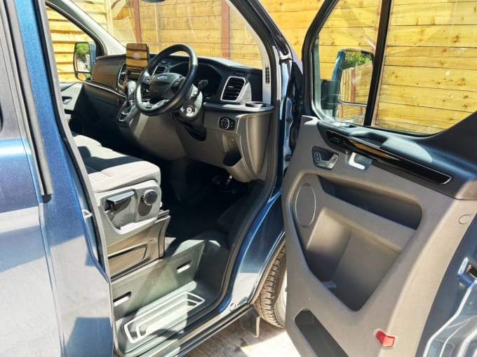 2025 Ford Tourneo Custom