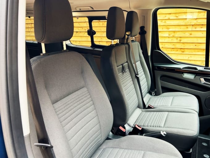 2025 Ford Tourneo Custom