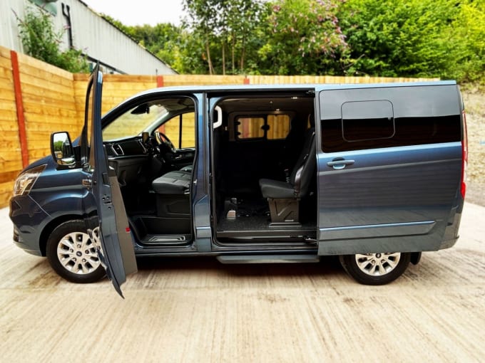 2025 Ford Tourneo Custom