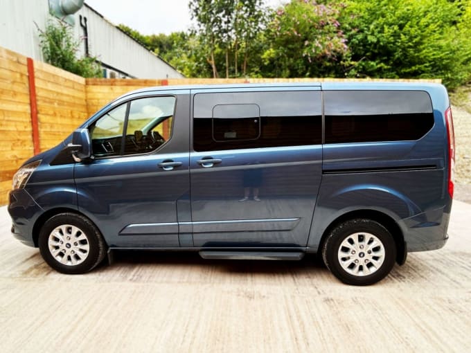 2025 Ford Tourneo Custom