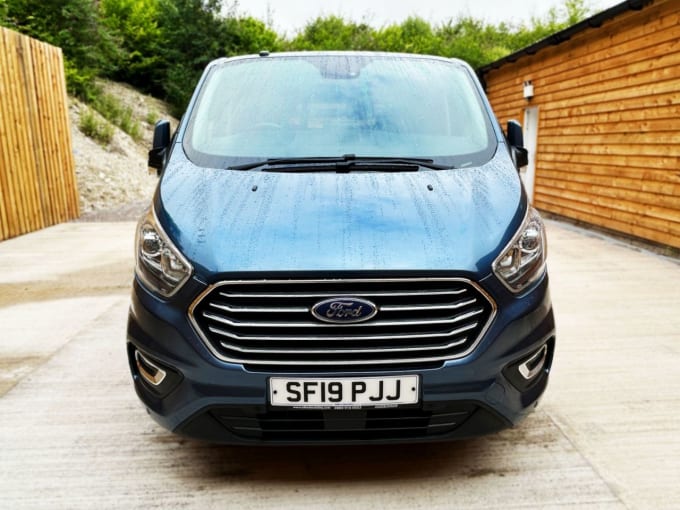 2025 Ford Tourneo Custom
