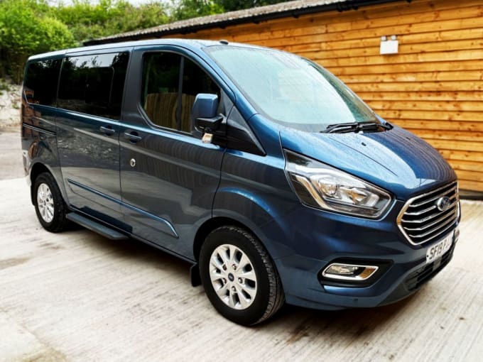 2025 Ford Tourneo Custom