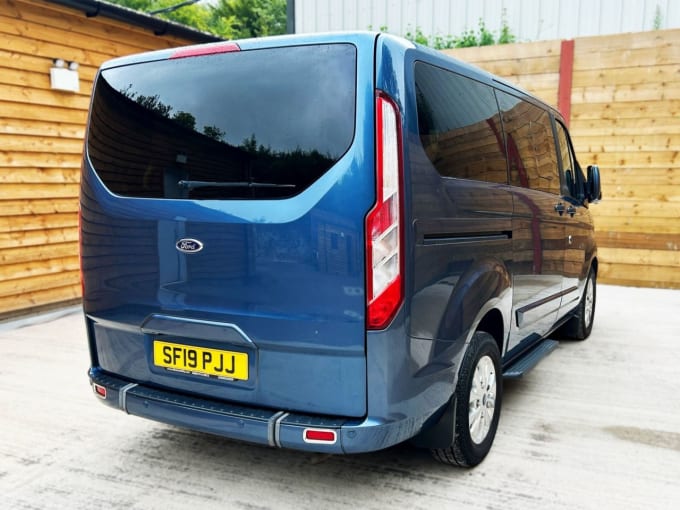 2025 Ford Tourneo Custom