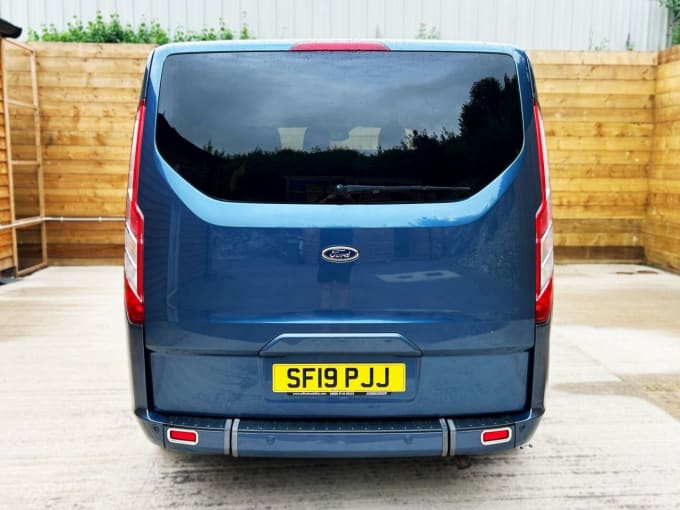 2025 Ford Tourneo Custom