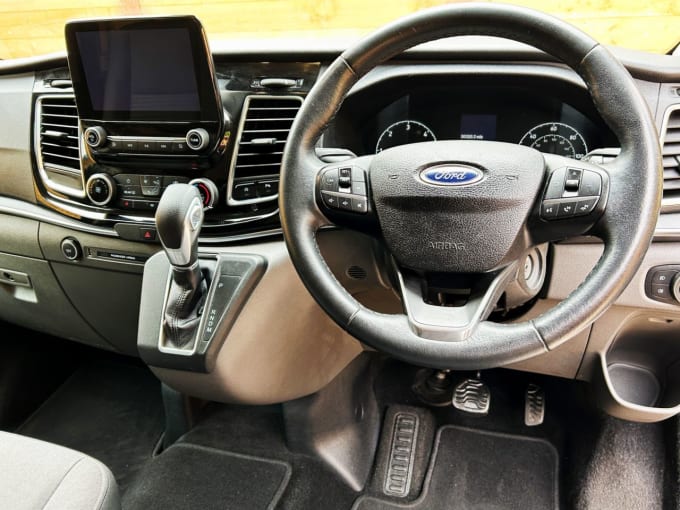 2025 Ford Tourneo Custom