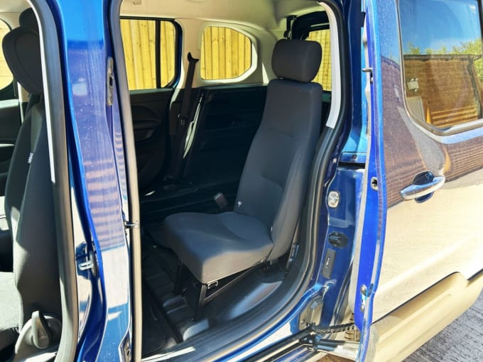 2025 Peugeot Rifter