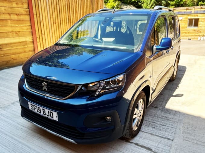 2025 Peugeot Rifter