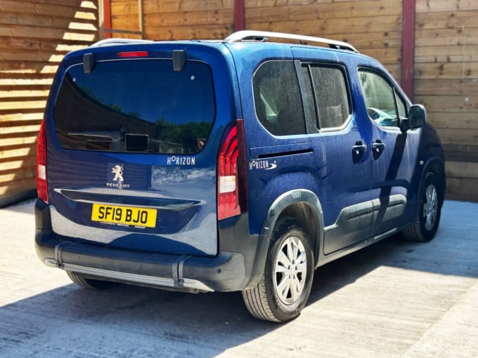 2025 Peugeot Rifter