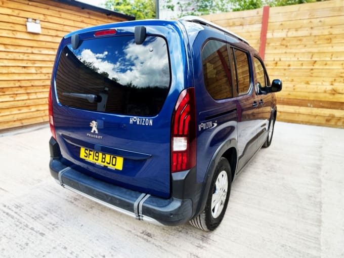 2025 Peugeot Rifter