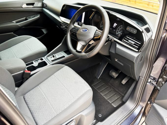 2025 Ford Grand Tourneo Connect