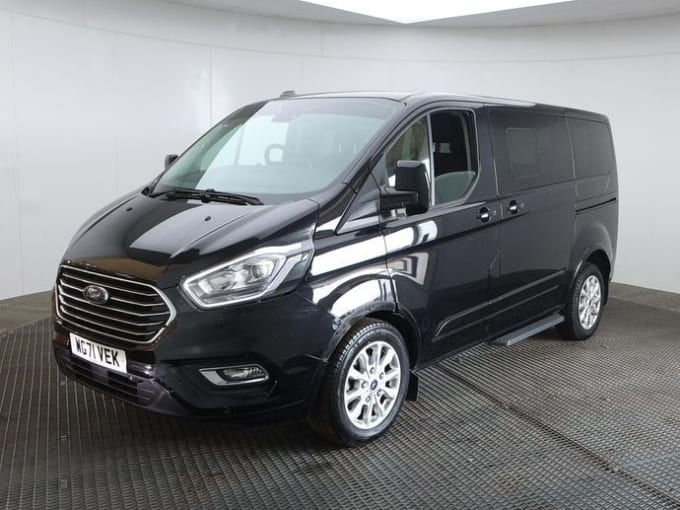 2025 Ford Tourneo Custom
