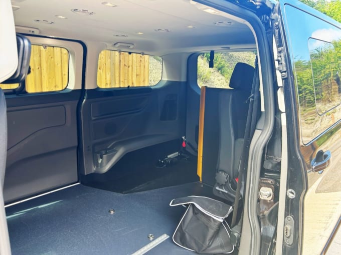2025 Ford Tourneo Custom