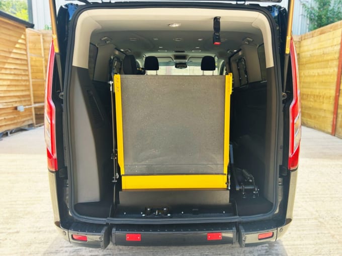 2025 Ford Tourneo Custom