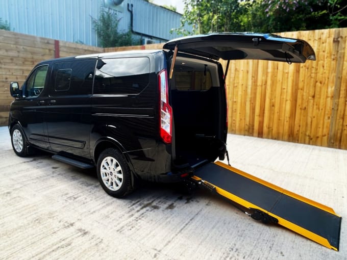 2025 Ford Tourneo Custom